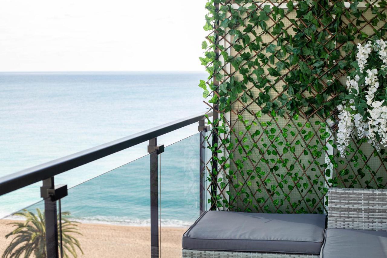 Apartamento Séptimo cielo primera línea de mar Blanes Extérieur photo